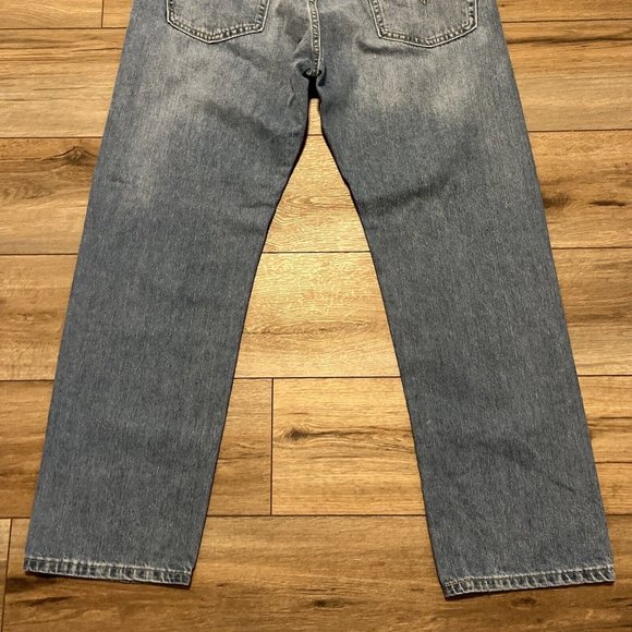 Men's Levis 505 Regular Fit Denim Jeans SZ 36x30 Blue Cotton Light Wash Red Tab - Picture 6 of 12